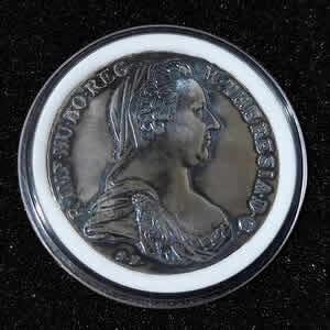 (ANTIQUE RESTRIKE) Austria Maria Theresia Thalers