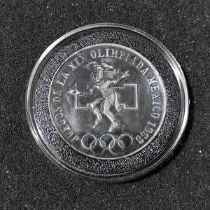 1968 XIX Olimpiada Mexico 25 Pesos Silver Coin